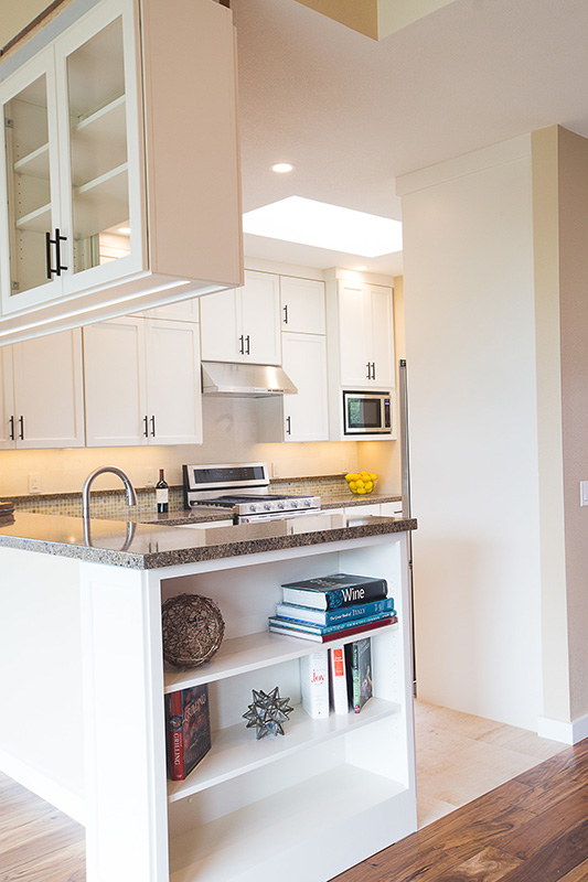 u-beachfront-modern-home-a-a-kitchen-shelves